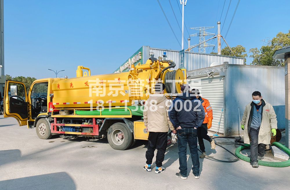 311尧辰村粮油市场化粪池清理